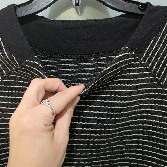 Lululemon Striped Sweatshirt Black White Long Sleeve Soft Lightweight Pullover - Picture 3 of 7